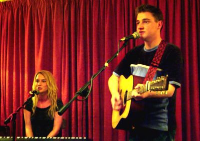 Ali & Mike Vass © of Lindsay Addison